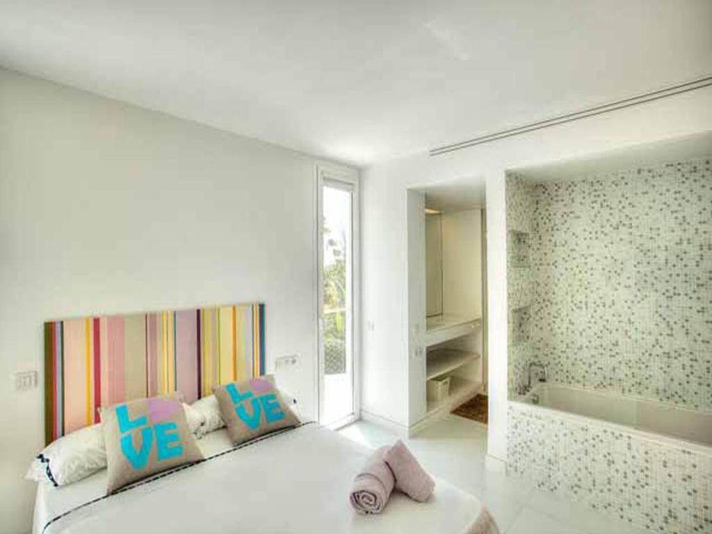 The Loft Ibiza Hotel Екстериор снимка